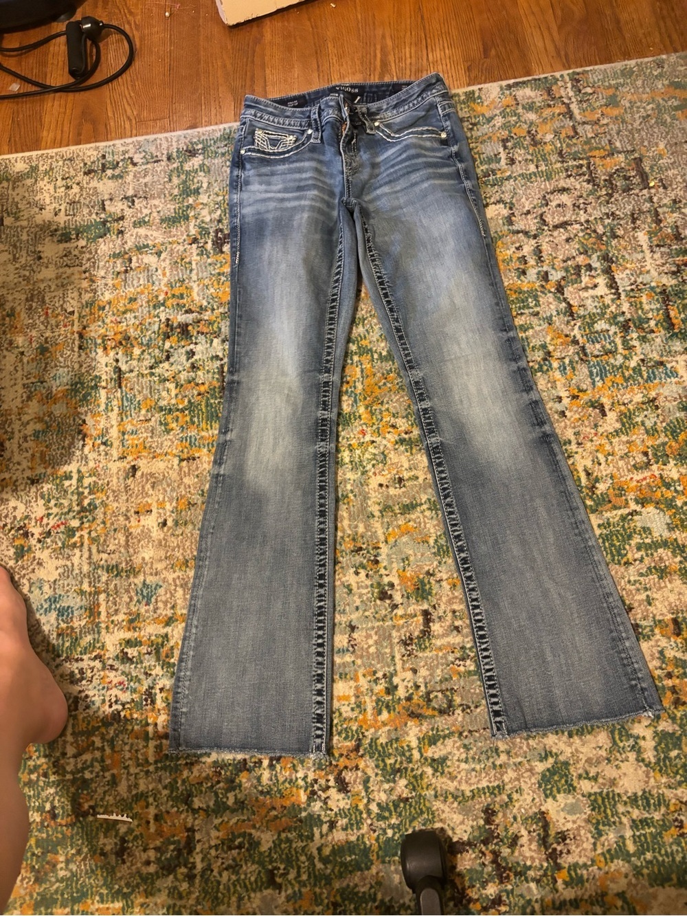 Heritage fit Vigoss Women’s Light Blue Bootcut Jeans - Classic Wash 3/4